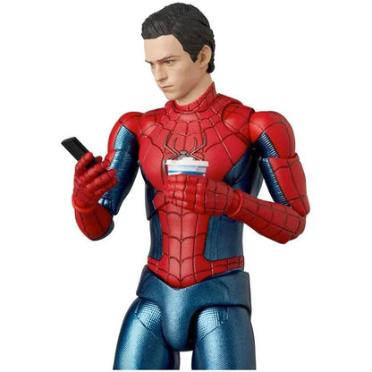 PRE-ORDER: Spider-Man: No Way Home MAFEX No.262 Spider-Man (New Red & Blue Suit) Action Figure