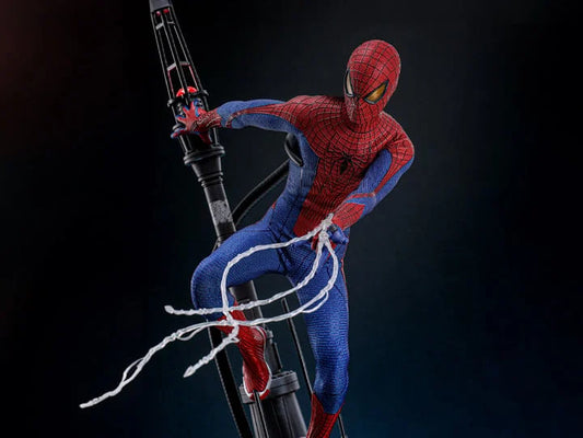 Pre-Order - The Amazing Spider-Man MMS772 Andrew Garfield Deluxe 1/6th Scale Collectible Figure